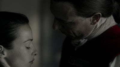 OUTLANDER_-_E1X12_LALLYBROCH_0097.jpg