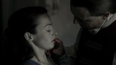 OUTLANDER_-_E1X12_LALLYBROCH_0123.jpg
