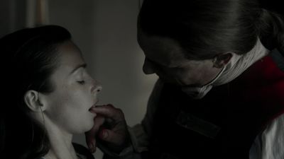 OUTLANDER_-_E1X12_LALLYBROCH_0144.jpg