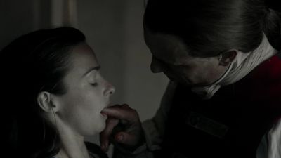 OUTLANDER_-_E1X12_LALLYBROCH_0149.jpg