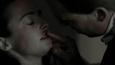 OUTLANDER_-_E1X12_LALLYBROCH_0180.jpg