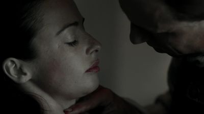 OUTLANDER_-_E1X12_LALLYBROCH_0203.jpg
