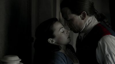OUTLANDER_-_E1X12_LALLYBROCH_0213.jpg