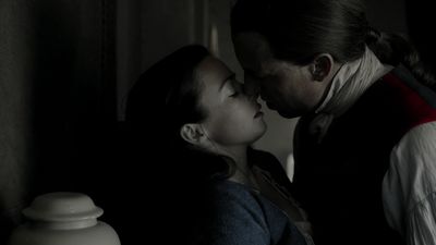 OUTLANDER_-_E1X12_LALLYBROCH_0226.jpg