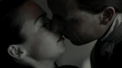 OUTLANDER_-_E1X12_LALLYBROCH_0250.jpg