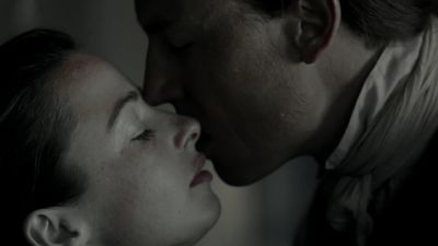 OUTLANDER_-_E1X12_LALLYBROCH_0260.jpg