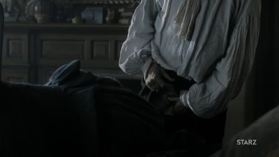 OUTLANDER_-_E1X12_LALLYBROCH_0325.jpg