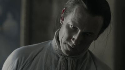 OUTLANDER_-_E1X12_LALLYBROCH_0373.jpg
