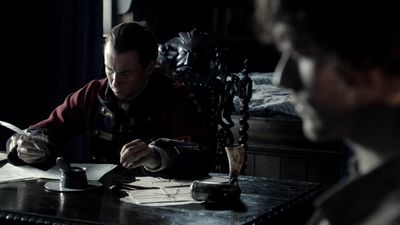 OUTLANDER_-_E1X12_LALLYBROCH_0401.jpg
