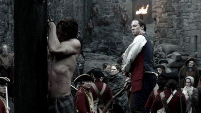 OUTLANDER_-_E1X12_LALLYBROCH_0647.jpg