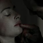 OUTLANDER_-_E1X12_LALLYBROCH_0187.jpg
