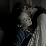 OUTLANDER_-_E1X12_LALLYBROCH_0275.jpg