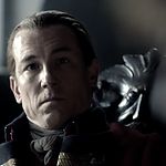 OUTLANDER_-_E1X12_LALLYBROCH_0496.jpg