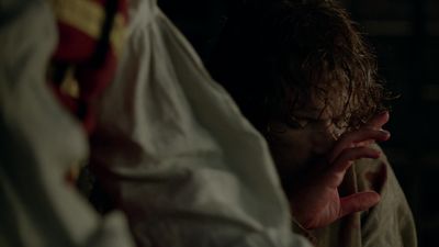 OUTLANDER_-_E1X16_TO_RANSOM_A_MANS_SOUL_0764.jpg