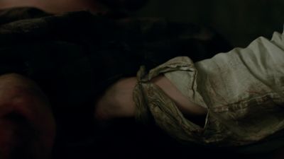 OUTLANDER_-_E1X16_TO_RANSOM_A_MANS_SOUL_1544.jpg