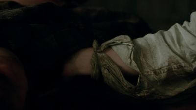 OUTLANDER_-_E1X16_TO_RANSOM_A_MANS_SOUL_1548.jpg