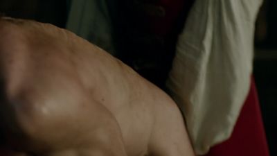 OUTLANDER_-_E1X16_TO_RANSOM_A_MANS_SOUL_1902.jpg