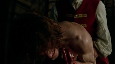 OUTLANDER_-_E1X16_TO_RANSOM_A_MANS_SOUL_1939.jpg