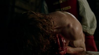OUTLANDER_-_E1X16_TO_RANSOM_A_MANS_SOUL_1942.jpg