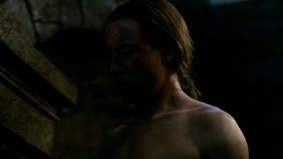 OUTLANDER_-_E1X16_TO_RANSOM_A_MANS_SOUL_2585.jpg