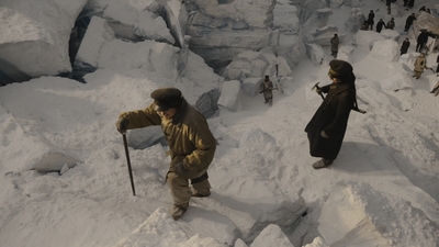THE_TERROR_-_E1X07_HORRIBLE_FROM_SUPPER_0215.jpg