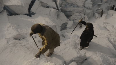 THE_TERROR_-_E1X07_HORRIBLE_FROM_SUPPER_0221.jpg