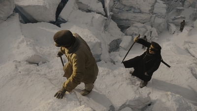 THE_TERROR_-_E1X07_HORRIBLE_FROM_SUPPER_0223.jpg