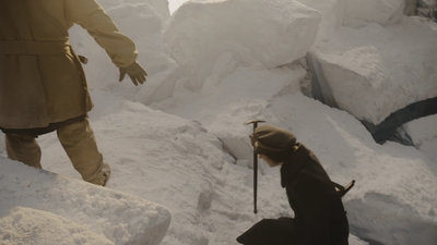 THE_TERROR_-_E1X07_HORRIBLE_FROM_SUPPER_0256.jpg