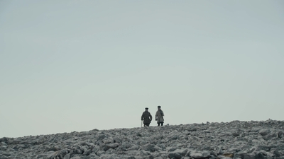 THE_TERROR_-_E1X08_TERROR_CAMP_CLEAR_0506.jpg