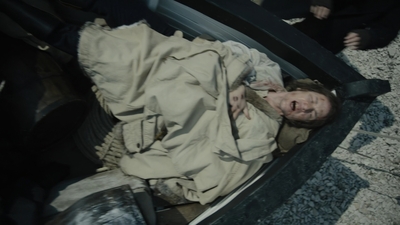 THE_TERROR_-_E1X09_THE_C_THE_C_OPEN_THE_C_0448.jpg