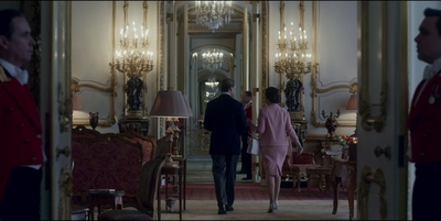 THE_CROWN_-_E3X01_OLDING_015.jpg