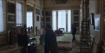 THE_CROWN_-_E3X01_OLDING_030.jpg