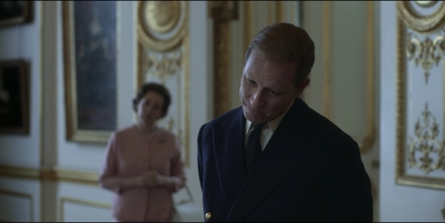 THE_CROWN_-_E3X01_OLDING_055.jpg