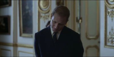 THE_CROWN_-_E3X01_OLDING_057.jpg
