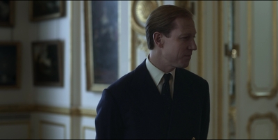 THE_CROWN_-_E3X01_OLDING_068.jpg