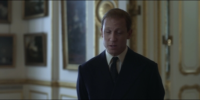THE_CROWN_-_E3X01_OLDING_080.jpg