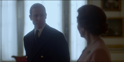 THE_CROWN_-_E3X01_OLDING_083.jpg