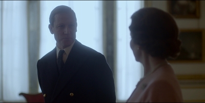 THE_CROWN_-_E3X01_OLDING_084.jpg