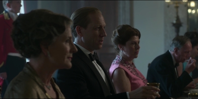 THE_CROWN_-_E3X01_OLDING_109.jpg