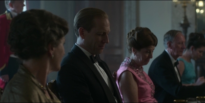 THE_CROWN_-_E3X01_OLDING_113.jpg