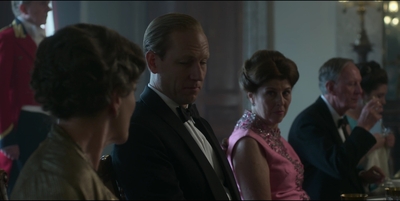 THE_CROWN_-_E3X01_OLDING_115.jpg