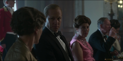 THE_CROWN_-_E3X01_OLDING_116.jpg