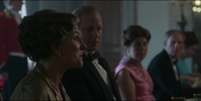 THE_CROWN_-_E3X01_OLDING_120.jpg