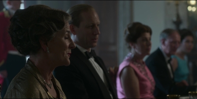 THE_CROWN_-_E3X01_OLDING_125.jpg