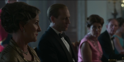 THE_CROWN_-_E3X01_OLDING_129.jpg