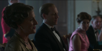THE_CROWN_-_E3X01_OLDING_132.jpg