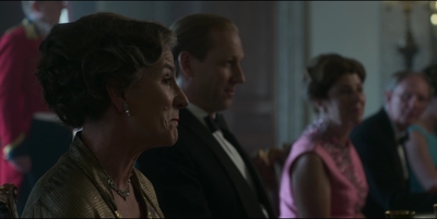 THE_CROWN_-_E3X01_OLDING_136.jpg