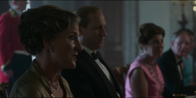 THE_CROWN_-_E3X01_OLDING_139.jpg