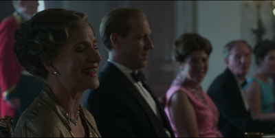 THE_CROWN_-_E3X01_OLDING_143.jpg