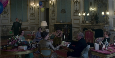 THE_CROWN_-_E3X01_OLDING_168.jpg